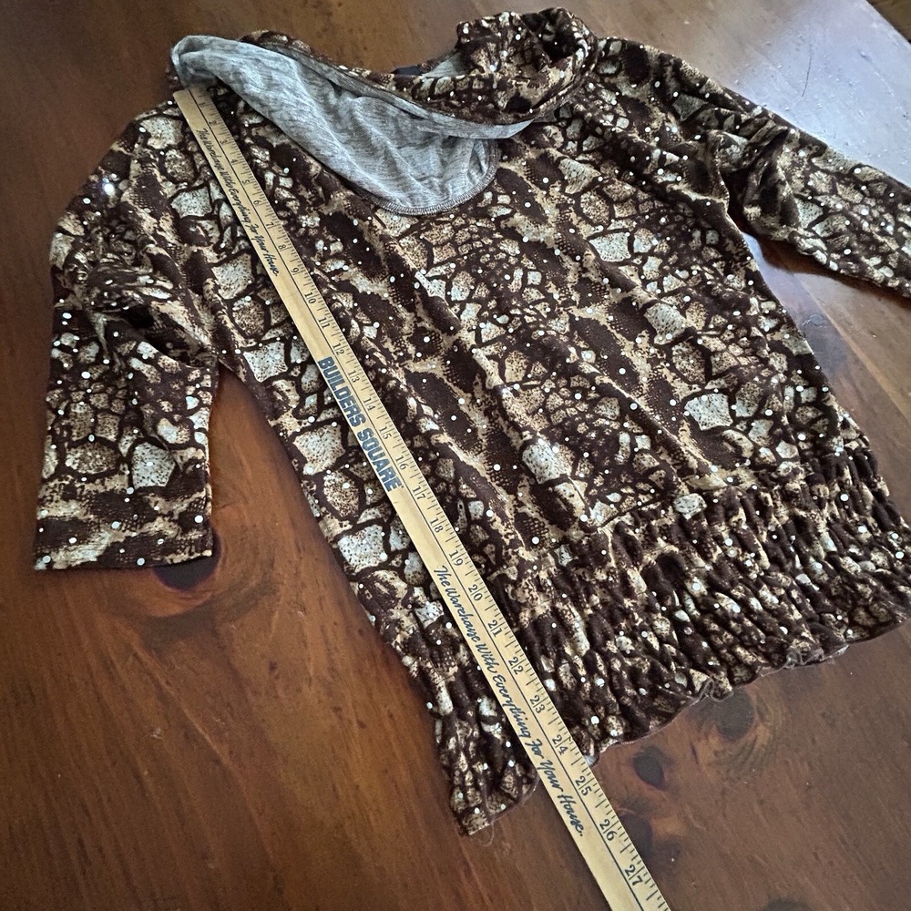 ISABELLA RODRIGUEZ New Animal Print Alligator TOP S Cowl Blouse Chic Maximalist - Picture 6 of 17